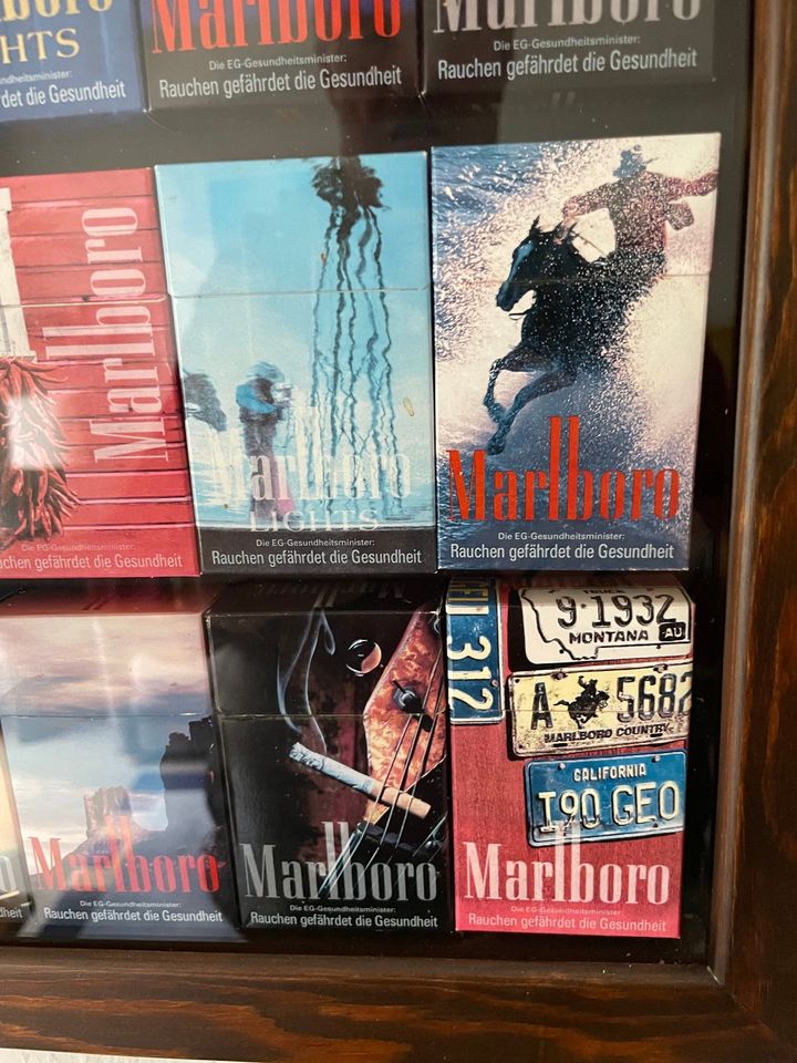 Zigarettenschachteln MARLBORO Limited Edition Picture Pack in München