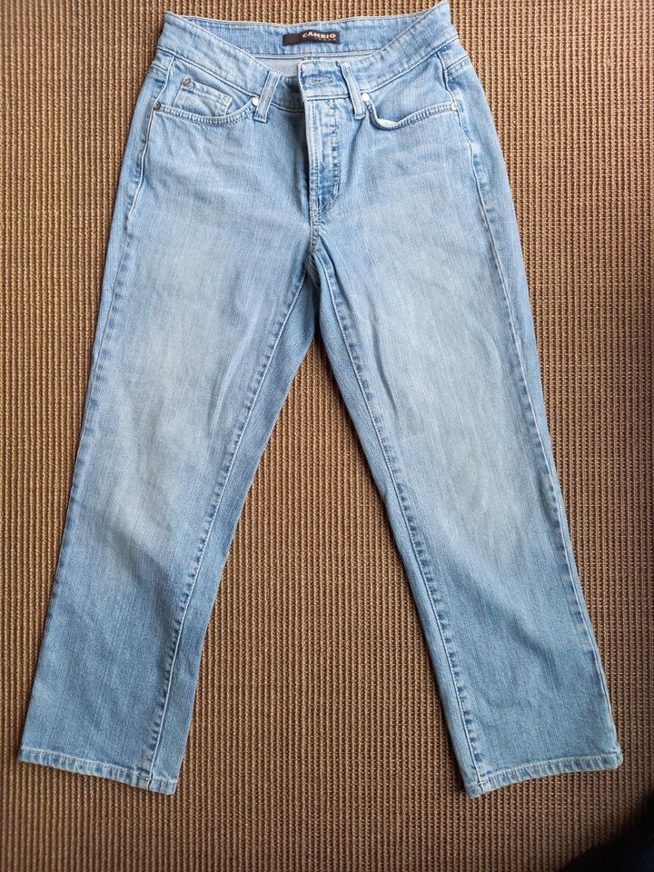 Jeans von Cambio Gr 36  S in Maintal