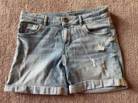 Hallhuber Shorts Jeansshorts hellblau Größe 36 München - Ramersdorf-Perlach Vorschau