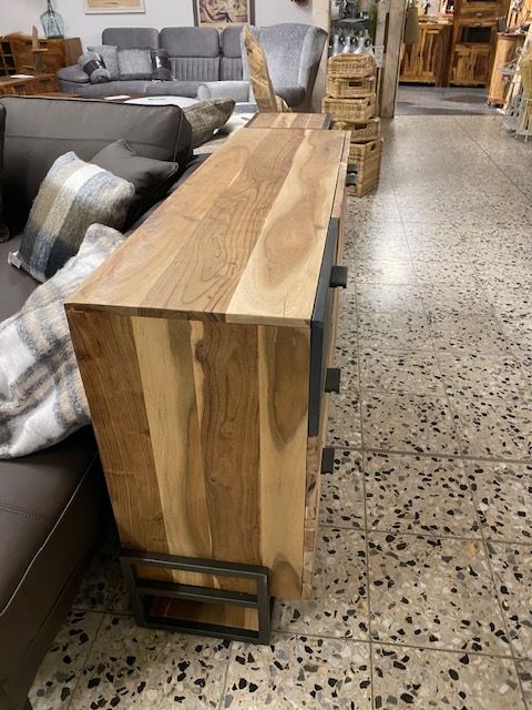 Sideboard Holz Akazie & Metall, Industrial Look, B 167 cm in Ronneburg