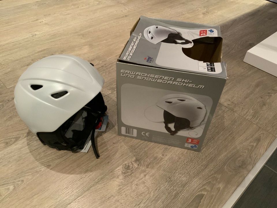 Neuer Erwachsenen Skihelm und Snowboardhelm Gr.S/M 54-58cm in Dichtelbach