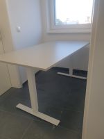 Höhenverstellbarer Tisch von Ikea, wie neu Berlin - Schöneberg Vorschau