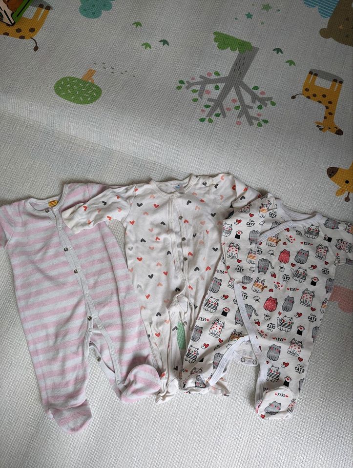 Babysachen Strampler Mädchen Gr 62 in Grünkraut