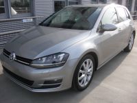 VW Golf 7 Highline DSG Xenon Teilleder Rückfahrkamera Hessen - Raunheim Vorschau