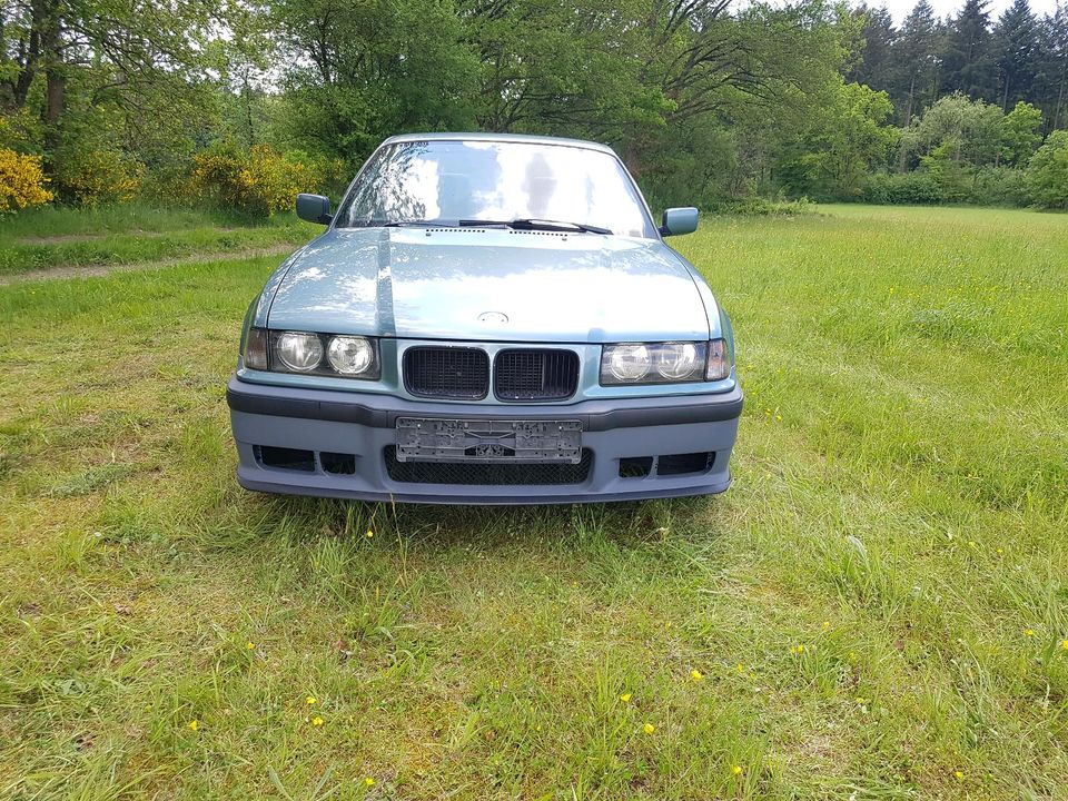 BMW E36 Coupe 323, Moreagrün, M-Technik in Kirkel