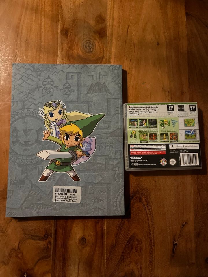 Nintendo DS The Legend of Zelda Spirit Tracks mit Lösungsbuch in Hamburg