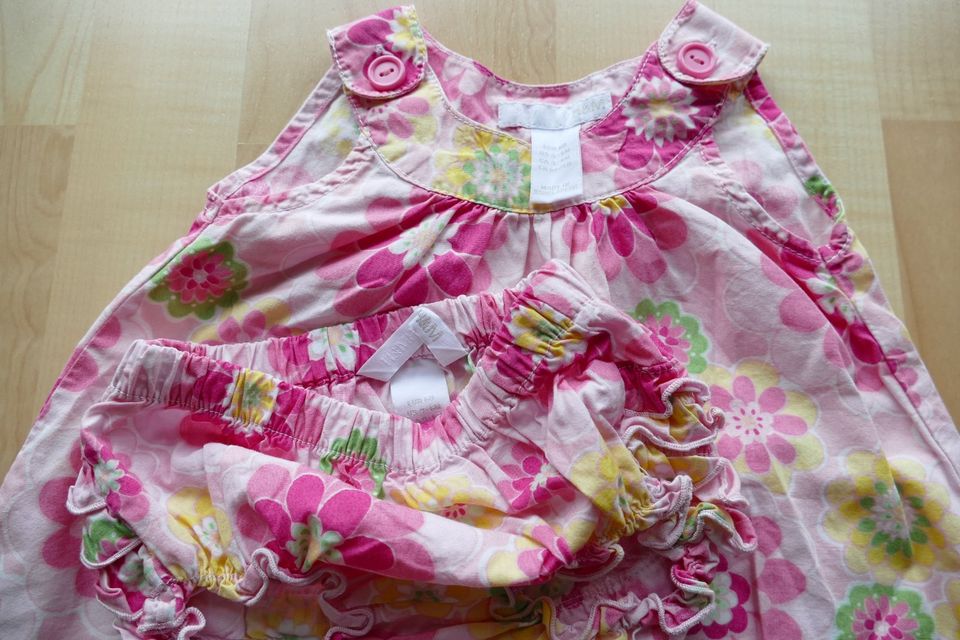 Süßes Baby Sommerset mit Kleidchen, Hose und Hut von H&M in Wiggensbach