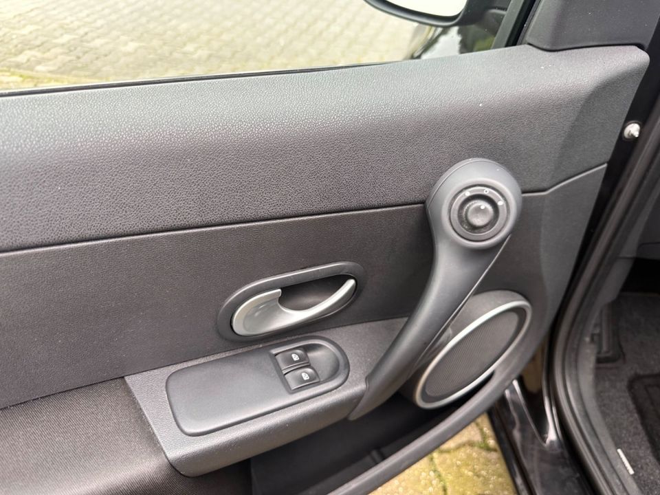 Renault Clio III Dynamique,1.Hand,Navi,ALU,Scheckheft in Kevelaer