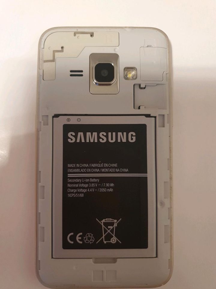 Samsung Galaxy J1 in Offenbach