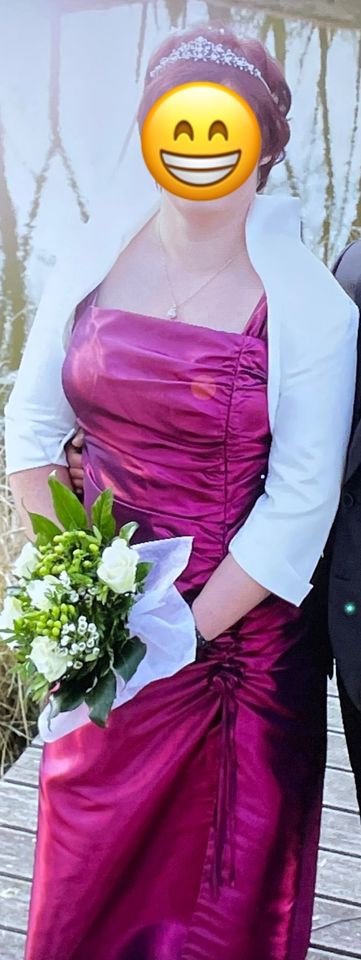 Abendkleid Brautkleid Brautjungfernkleid mit Bolero und Schleier in Weiden b Weimar Thür