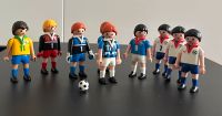 Playmobil Fußballer mit Kickfunktion & Fussball Berlin - Charlottenburg Vorschau