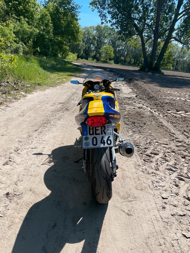 Suzuki GSX R 750 in Ueckermuende