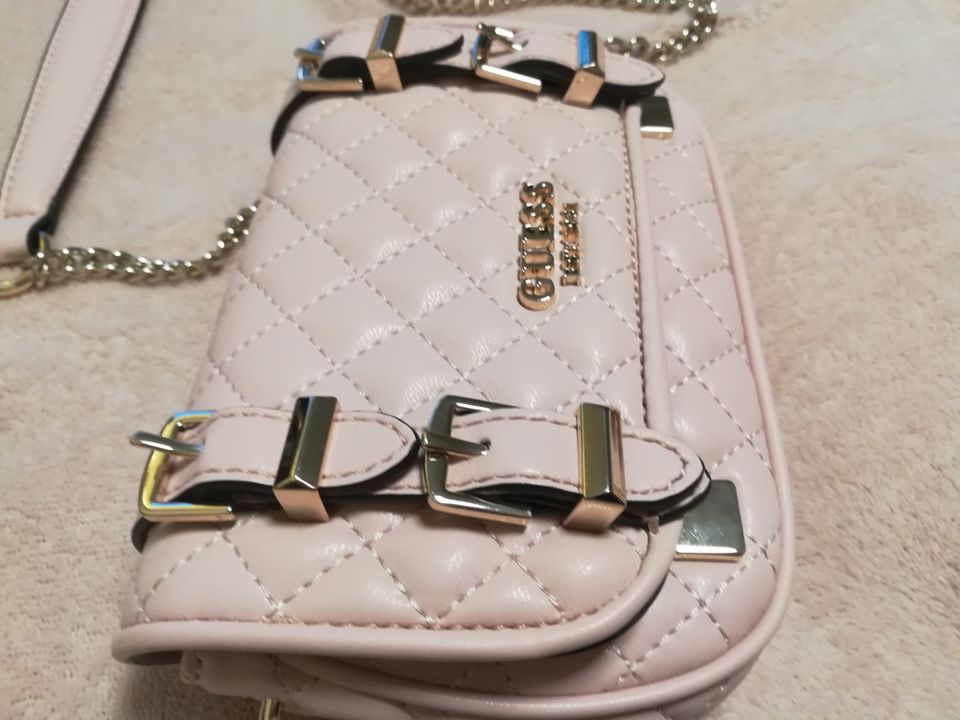 Guess ♥ Handtasche Neuwertig! UNGETRAGEN! NP 120€ in Leipzig