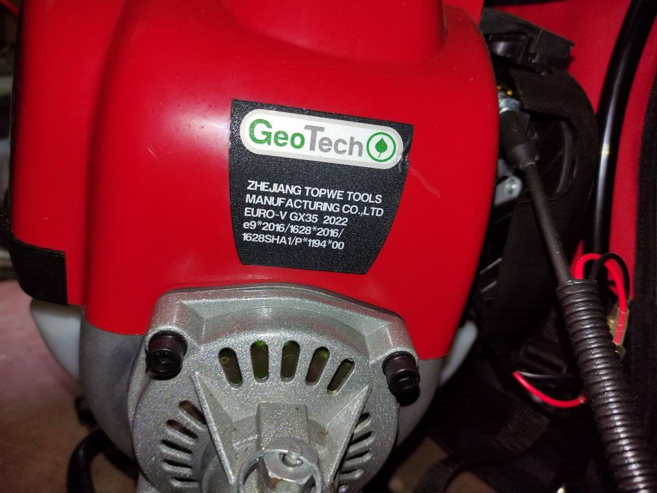 4 Takt Benzin Motorsense Multitool Rückenträger NEU Garantie 5/25 in Gotha