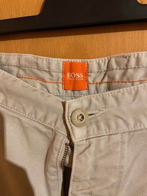 HUGO BOSS| Herren Hose |Größe 48 |beige in Gütersloh