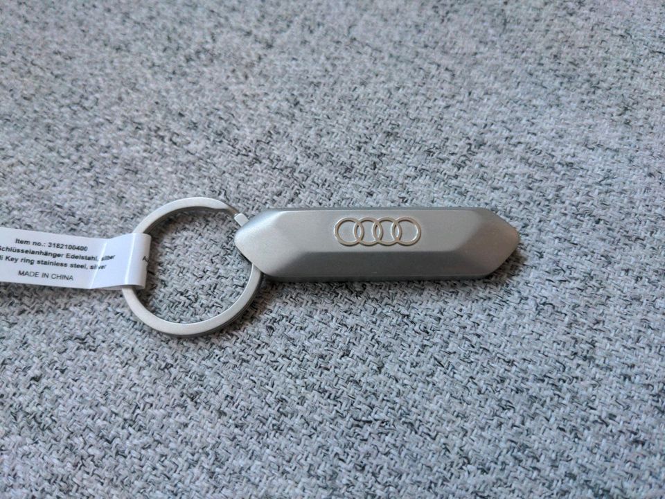 Schlüsselanhänger Audi Edelstahl silber in Berlin - Biesdorf