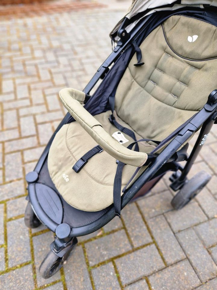 Joie Buggy / Kinderwagen in Elsfleth