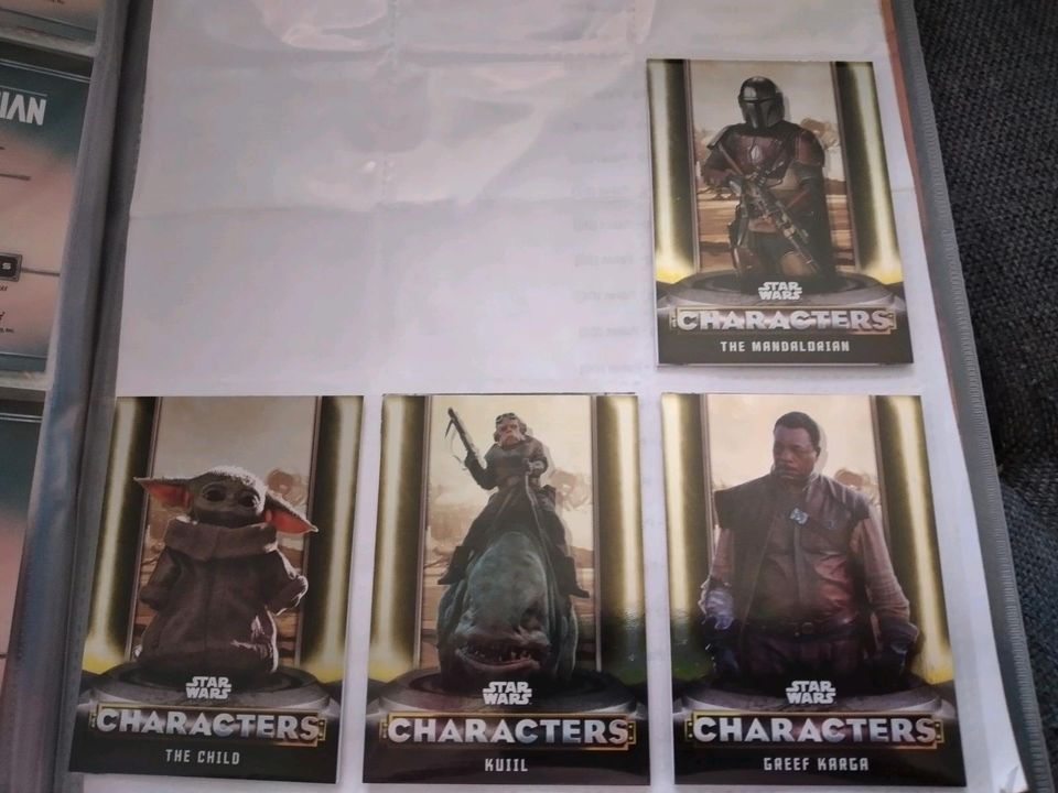 Star Wars The Mandalorian Trading Cards Topps Season 1 Charakters in Babensham