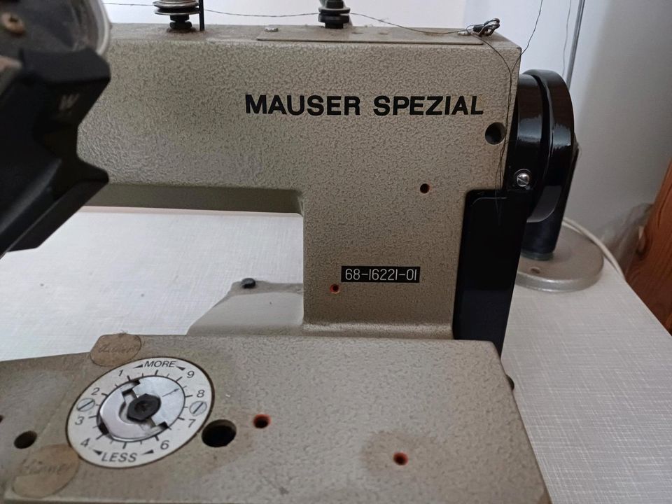 Mauser Spezial 68 Blindstichmaschine,Nähmaschine in Bonn