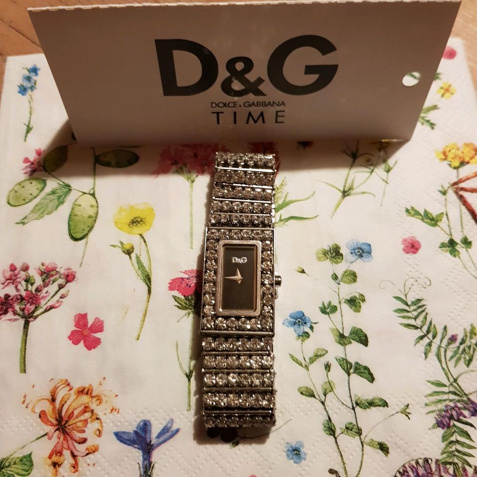 D&G Damenuhr Uhr Schmuck Armband Strass Glitzer Time Jewels in Horgenzell