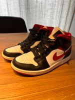 AIR JORDAN 1 MID Sneaker high schwarz rot weiss Nordrhein-Westfalen - Gütersloh Vorschau