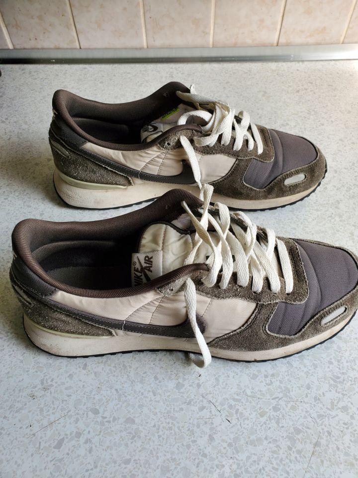 Nike Air, beige-oliv,Gr: 44,5 in Hamburg