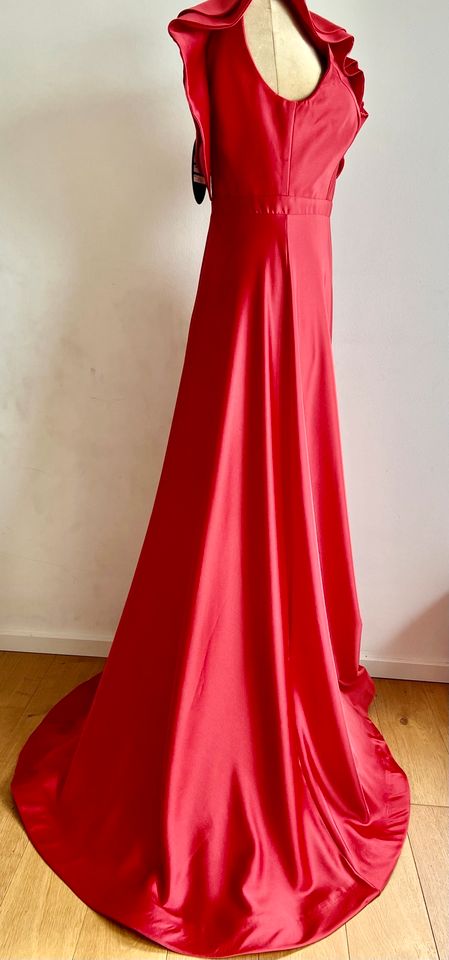 Abschlussballkleid, Galakleid mit Schleppe, Abendkleid in Köln