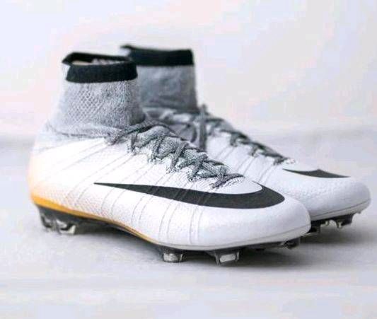 Nike Mercurial CR7 324K Gold Elite Gr.38 nw in Hamburg