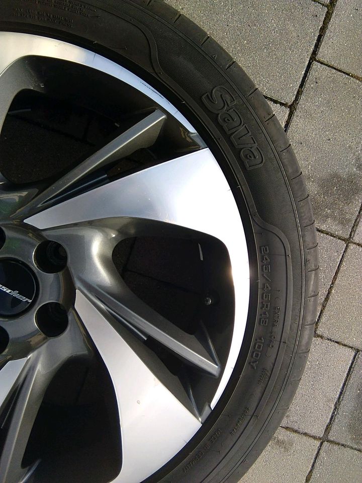 Original Irmscher Alufelgen mit Sommerreifen 245/45 R18 in Gefrees