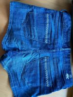 Stretch Shorts Jeans mit Stickerei Gr 170 H&M Kr. München - Taufkirchen Vorschau