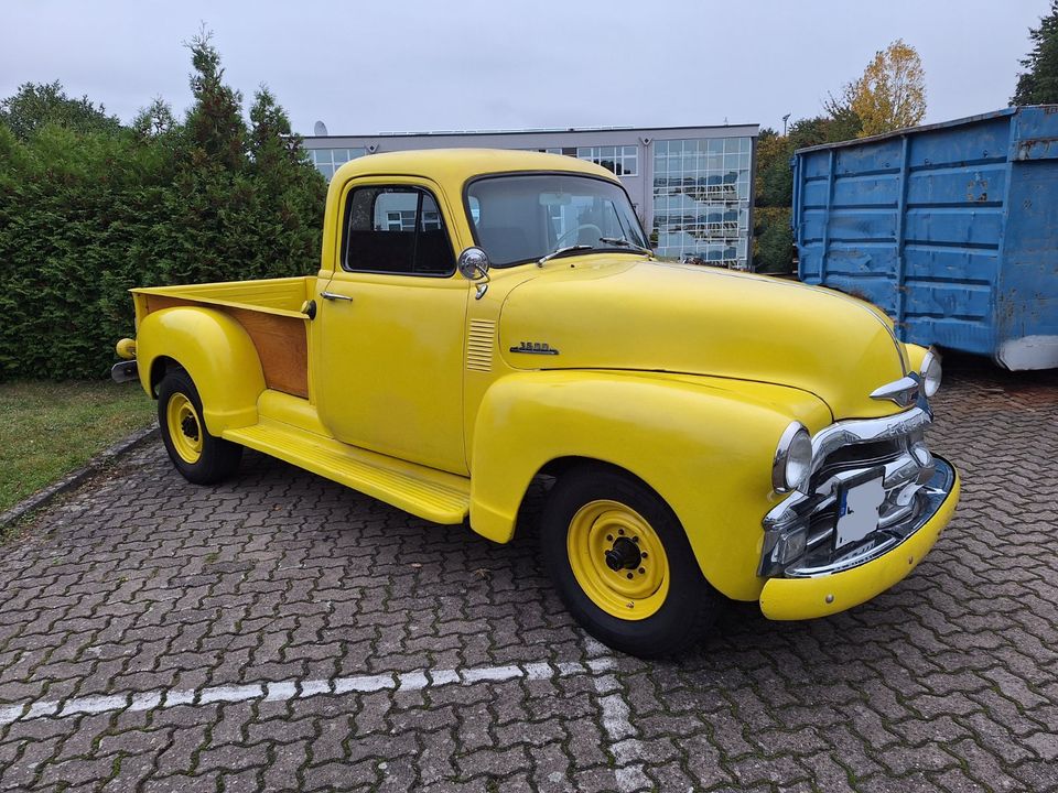 1954 Chevrolet 3600 Truck / Pickup Oldtimer in Karben