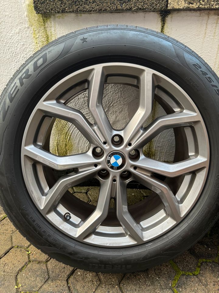 Originale BMW X4 Felgen 19“ Style 694 mit Sommerreifen 245/50R19 in Saarbrücken