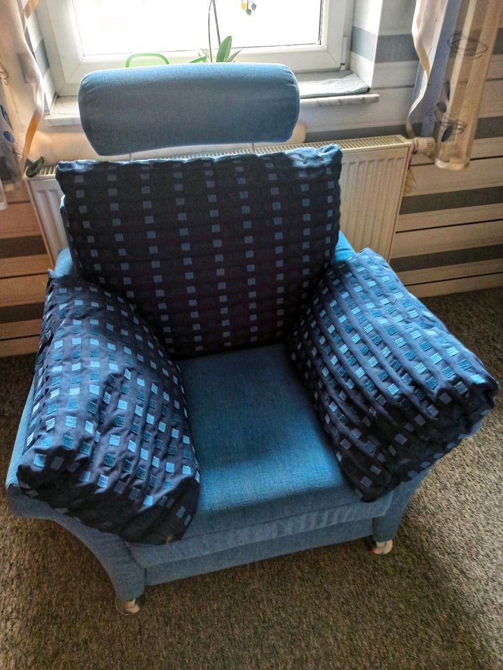 Sofa (Schlaffunktion) und Sessel in Döllstädt