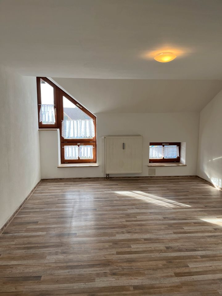 Vermiete moderne 3 Zimmer Wohnung mit 66 m2 in Schnaitsee