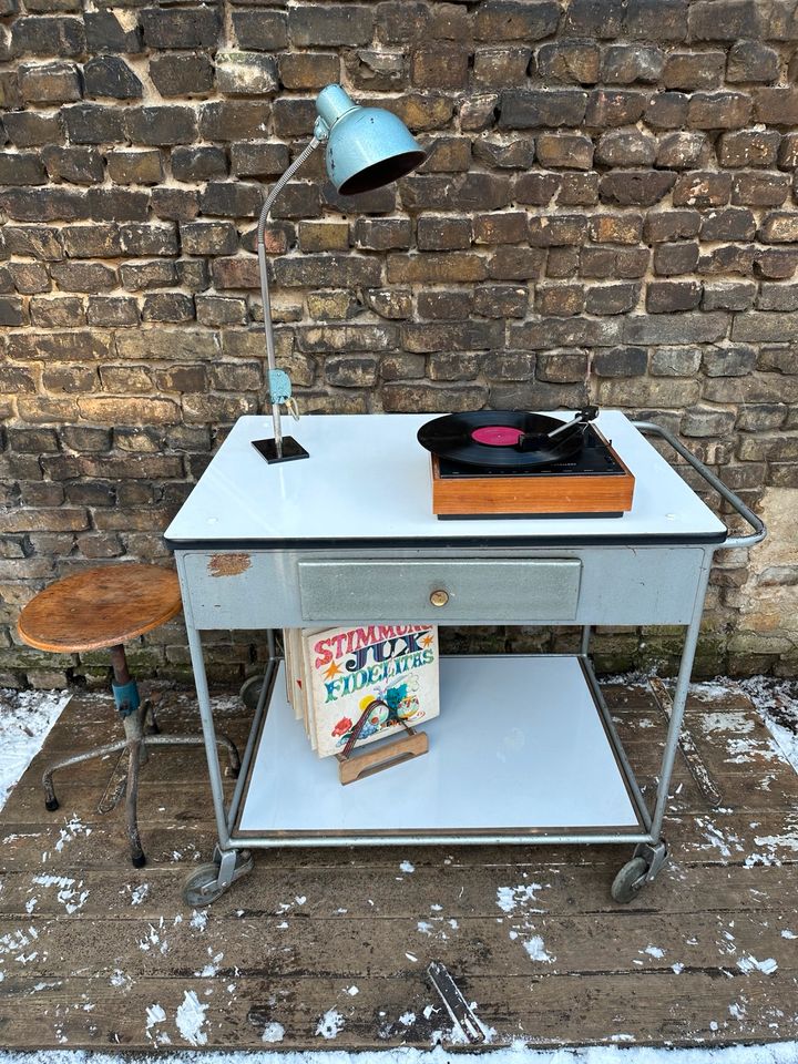 Rollwagen,Vinyl Rack,Regal,Sideboard,Industrial,DDR,Vintage ,Bar in Berlin