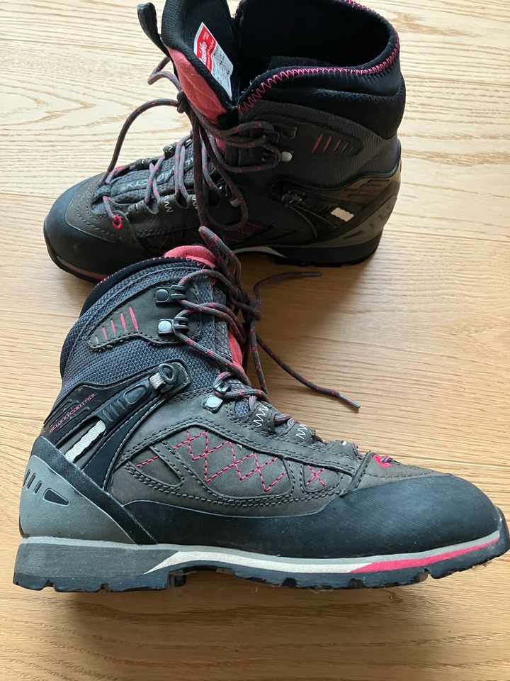 TOP Mammut Wanderschuhe / Winterstiefel Alto High GTX Gr 37 1/3 in Stuttgart