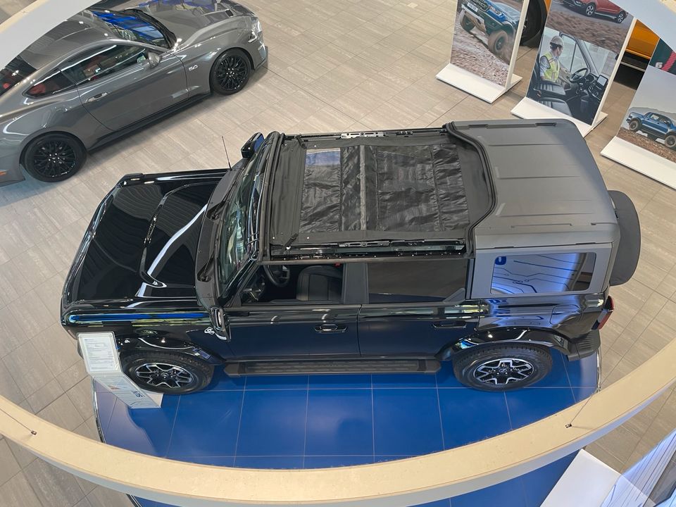 Ford Bronco Bimini Dach-Sonnenverdeck in Schwarz ab 2022 in Dresden