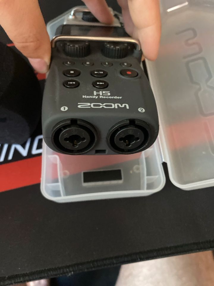 Zoom H5 Audio Recorder in Berlin
