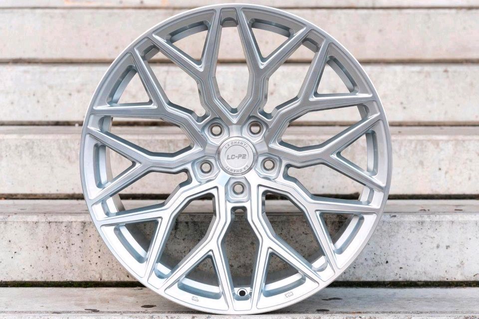 20 Zoll Concave Felgen CLS W218 W219 C257 CL W216 S-Klase W222 in Uhingen