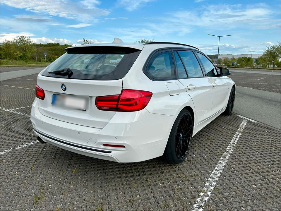 BMW 320d Touring Sport Line HiFi LED PanoDa RTTI in Wohratal