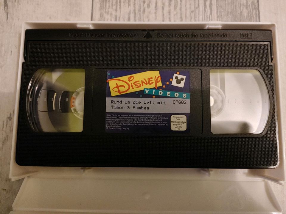 VHS Kassette Disneys Rund um die Welt mit Timon and Pumba in Gelsenkirchen