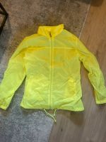 Neuwertige Laufjacke Regenjacke Neon gelb Unisex Nordrhein-Westfalen - Kleve Vorschau