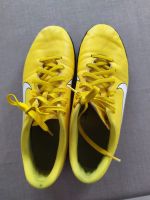 Nike Hallenschuh / Sportschuh / Hallen-Fußballschuh / Gr. 40 Baden-Württemberg - Schemmerhofen Vorschau