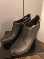 Clarks Halbstiefel High Heels Hessen - Wetzlar Vorschau
