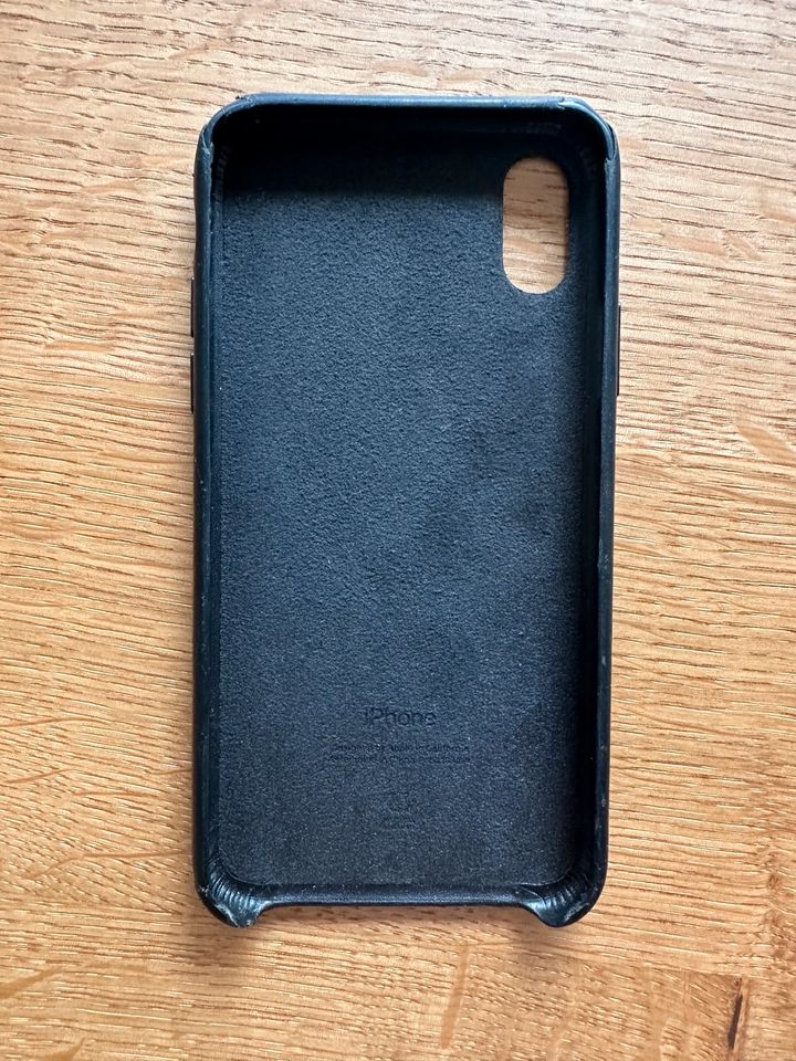 Original Apple iPhone X Leather Case schwarz in Celle