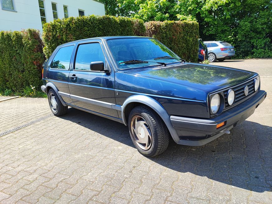 VW GOLF II (19E, 1G1) 1.3,TÜV NEU in Monheim am Rhein