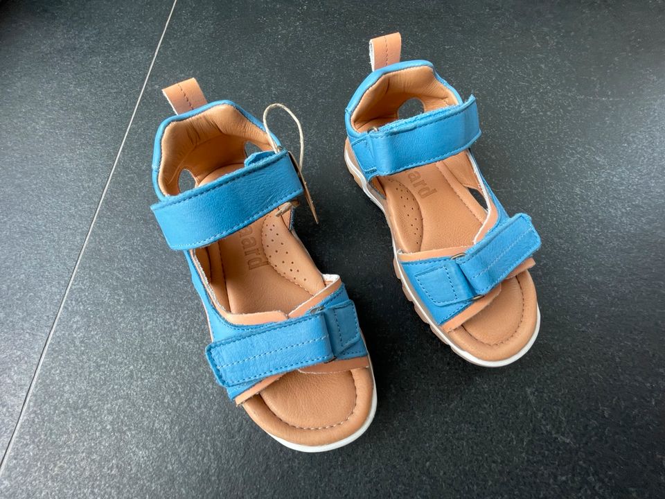 Leder Sandalen hellblau NEU von Bisgaard Größe 27 in Ludwigsburg