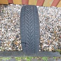 1x Winterreifen 175/70R14 88T, Lassa 5,5 mm, DOT2618 Hessen - Bad Vilbel Vorschau