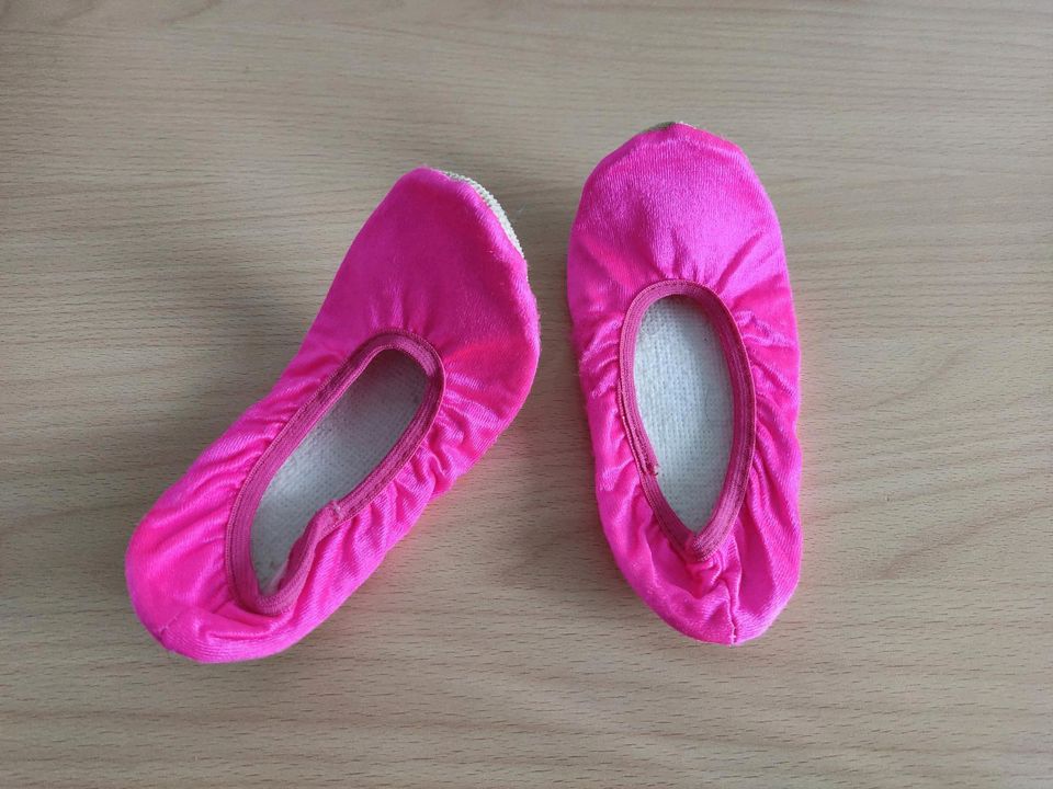 Turnschlappen Tanzschuhe pink Gr. 28 in Rostock