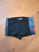 Adidas Badeshorts Badehose Größe 140 schwarz grau Niedersachsen - Cloppenburg Vorschau